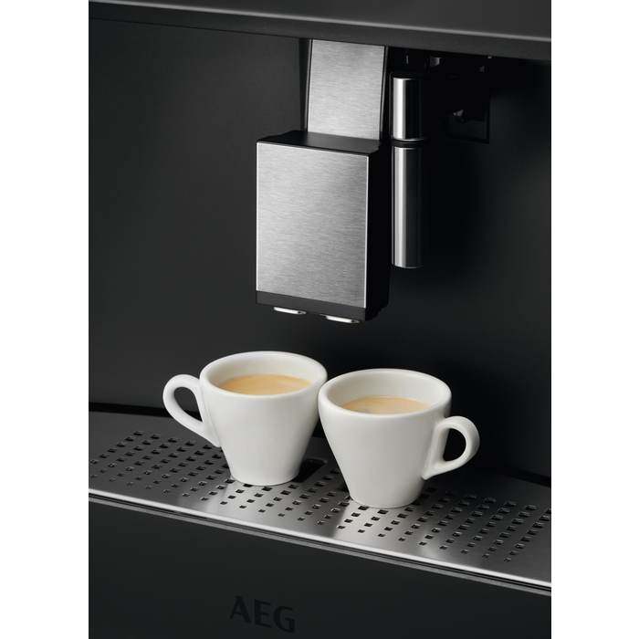 AEG - Machine à café encastrable - KKK994500T